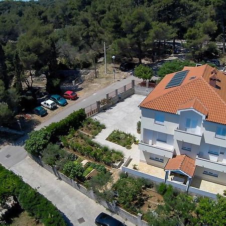 Apartmani Dorita Mali Losinj Exterior photo