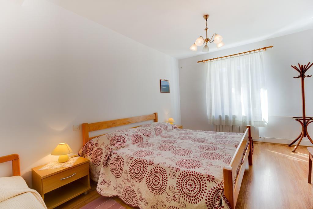 Apartmani Dorita Mali Losinj Exterior photo