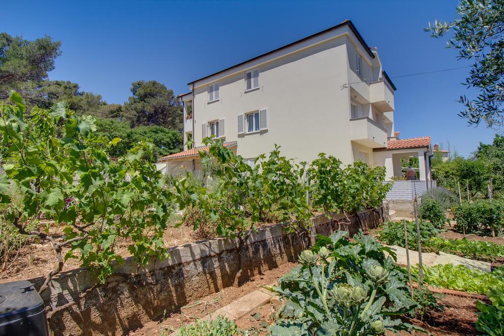 Apartmani Dorita Mali Losinj Exterior photo